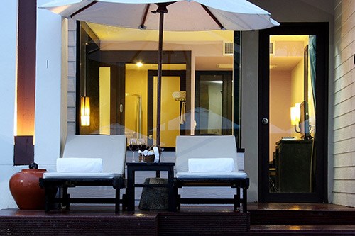 Pool Access Room