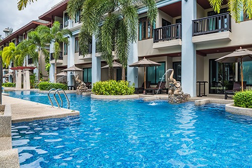 Pool Access Room