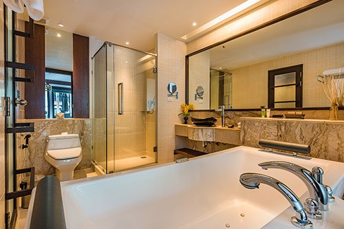 Pool Access Room