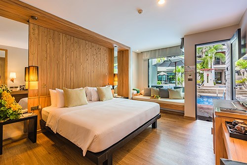 Pool Access Room