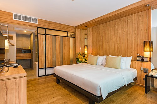 Pool Access Room