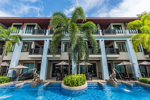 Pool Access Room